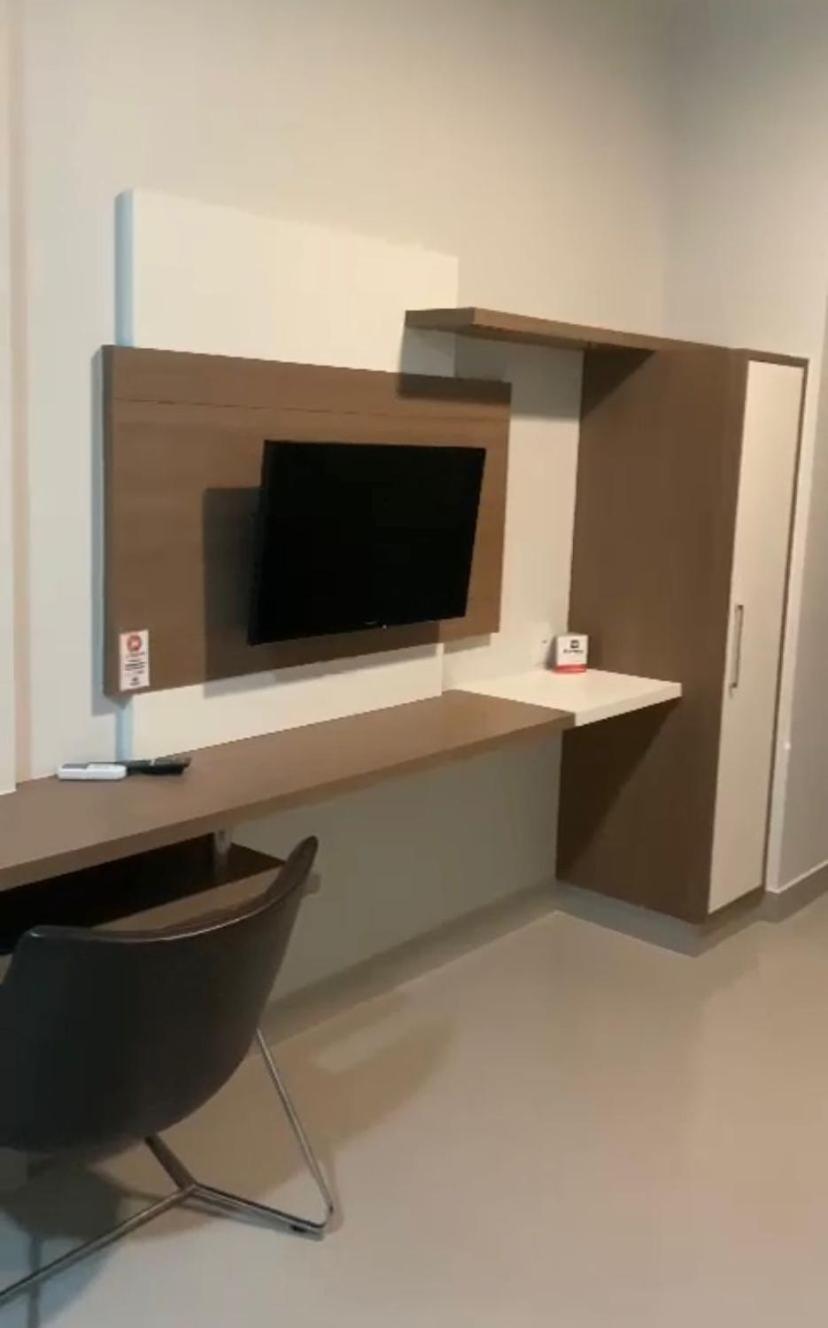 Marina Flat & Nautica Hotel 4*